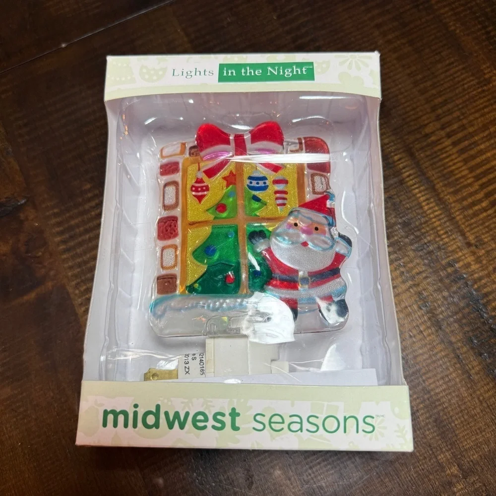 Night LIGHTS IN THE NIGHT Midwest Holly Jolly Santa Night Light Christmas Decor
